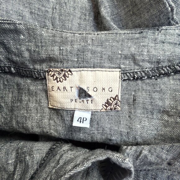 Earth Song Petite Gray Linen Button-Up Blouse With Unique Leaf Buttons Size 4P - Picture 3 of 8